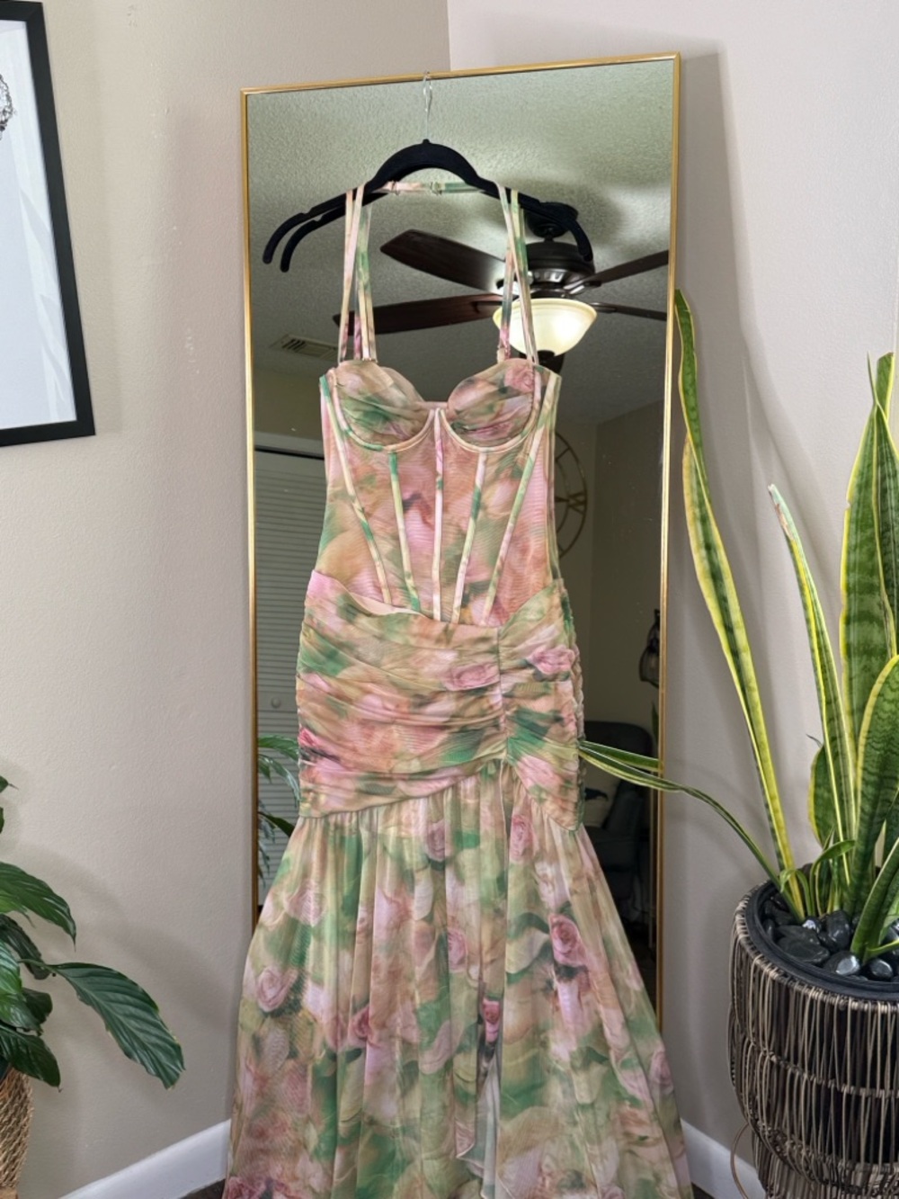 Oh Polly Haruna Ruched Asymmetric Corset Gown in Floral Multi Print - Picture 6 of 8